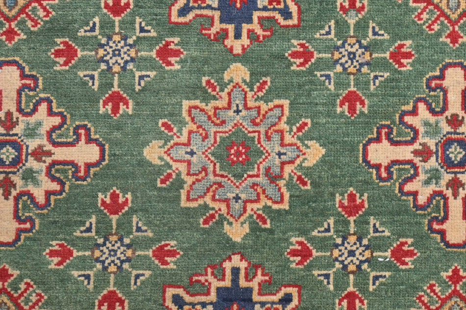 Kazak Rug - 236 cm x 171 cm