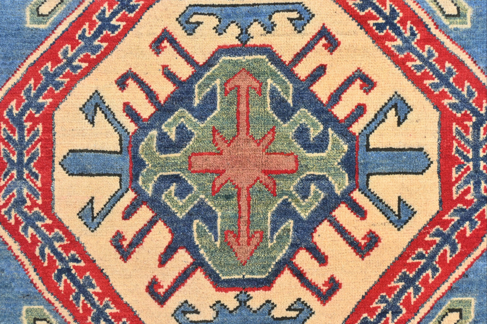 Kazak Rug - 311 cm x 198 cm