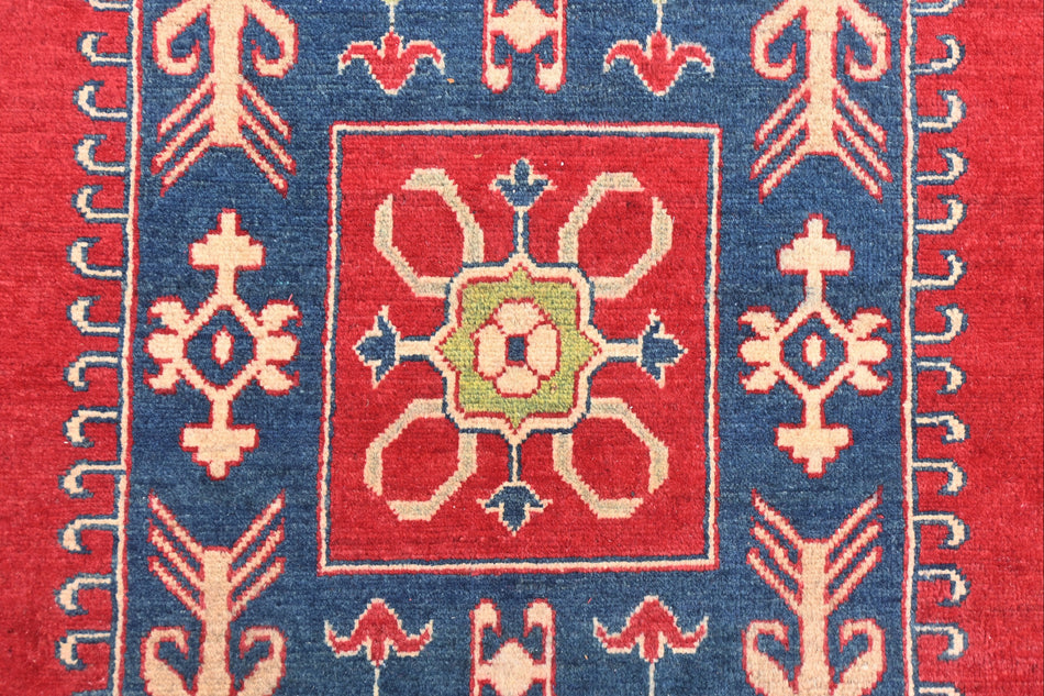 Kazak Rug - 307 cm x 200 cm