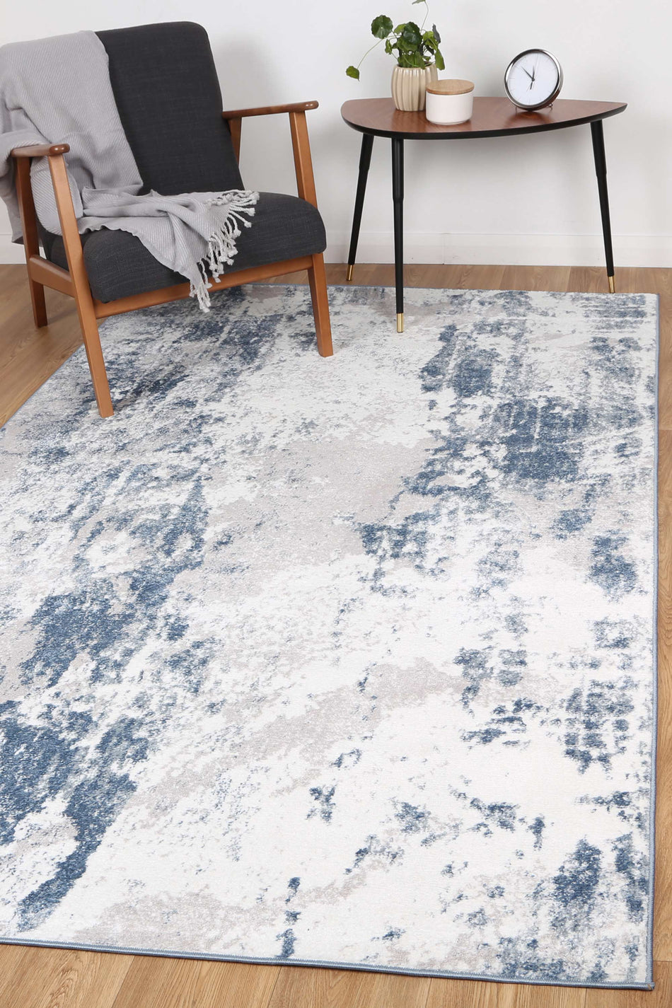 Bergen 8 Repeating Blue & White Rug