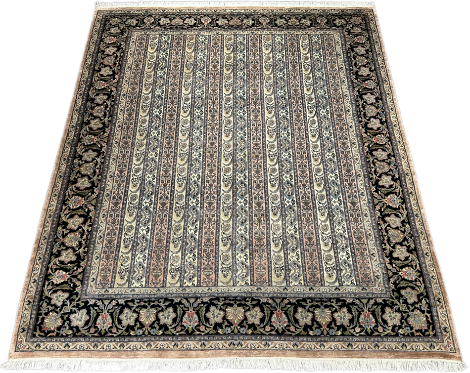 Kashmiri Rug  - 321 cm x 244 cm