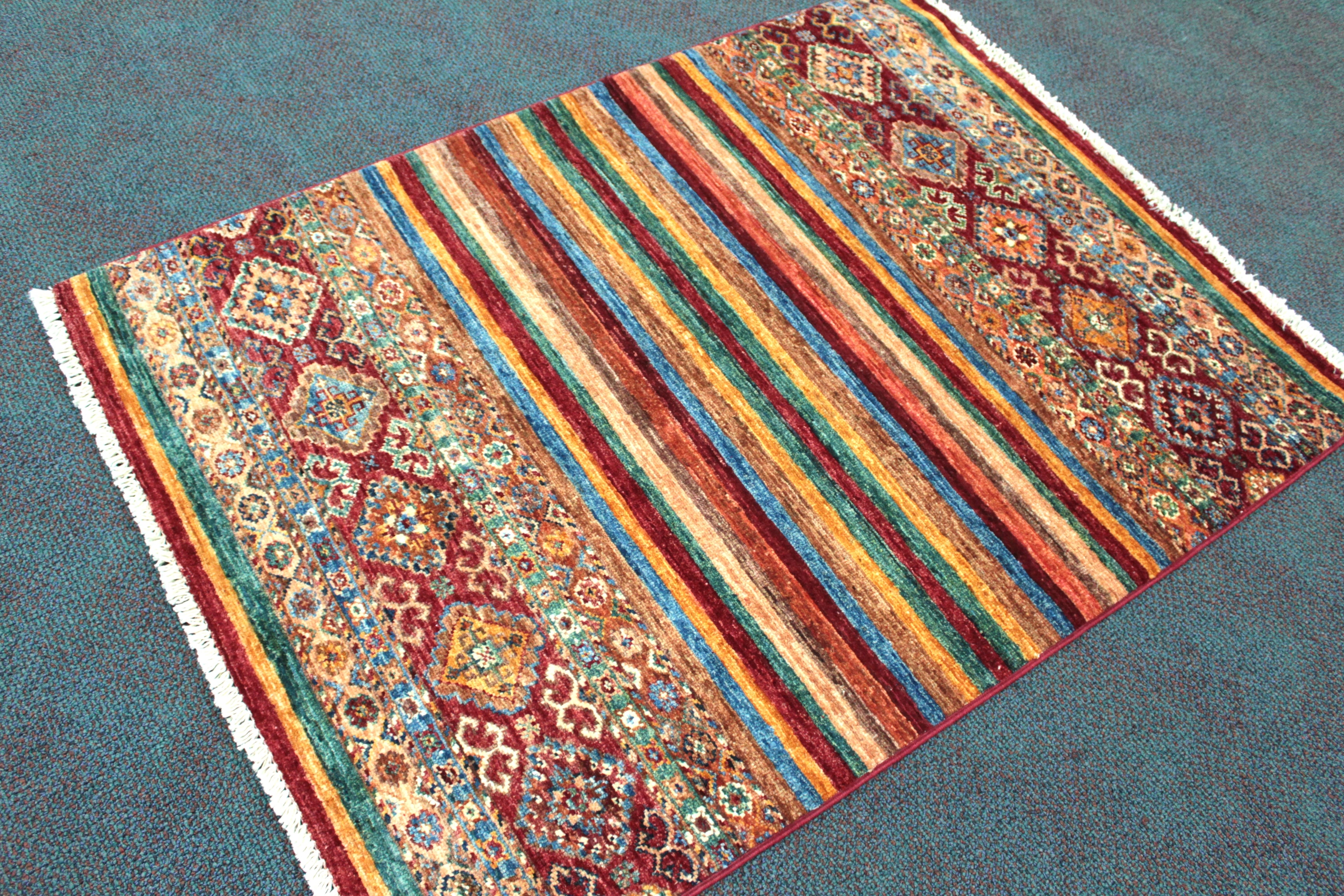 Khurjeen Hand-Knotted Oriental Persian Rug - Wool - 121 cm x 90 cm ...