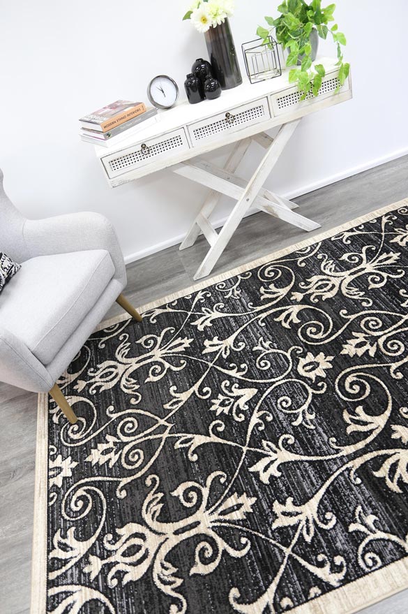 Arya Lattice Traditional Black and Cream Rug