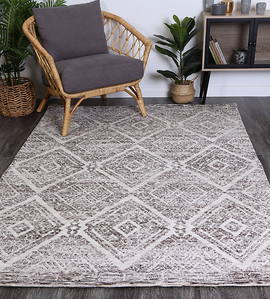 Amritsar Glenfalls Grey Tribal Rug