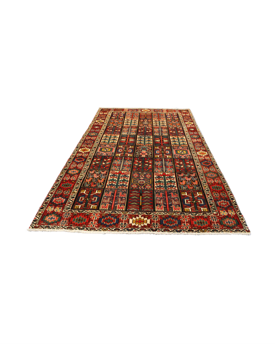 Bakhtiari Rug - 312 cm x 205 cm