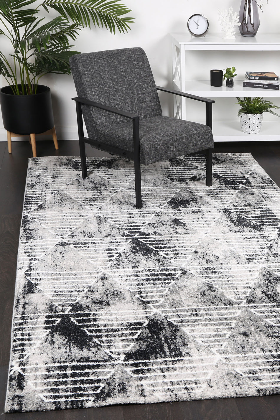 Kimberley 4 Geometric Grey Rug